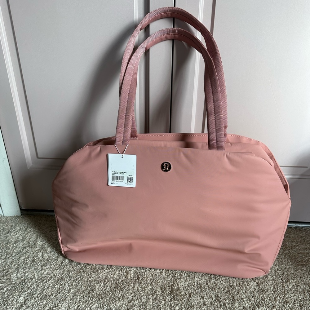 NWT. Lululemon Go Getter Bag 25L. Puffy.